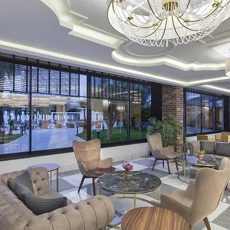 Royal Garden 5* 코나키