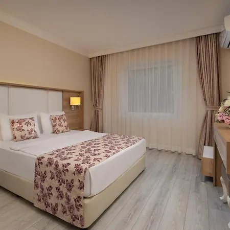 호텔 Royal Garden 5*